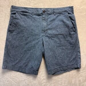 GAP Shorts Men Sz 36 Chambray Blue Essential‎ Khaki 10" Inseam Lightweight